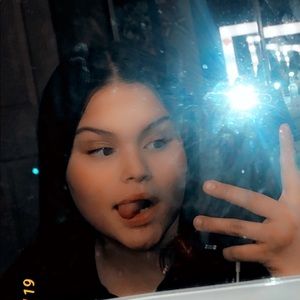 Meet your Posher, Xianna